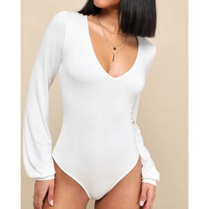 Elegant White Long Sleeve Bodysuit